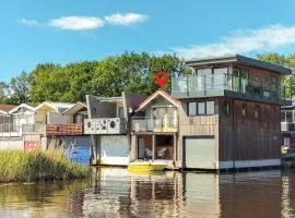 Lovely Home In Kropswolde With House Sea View