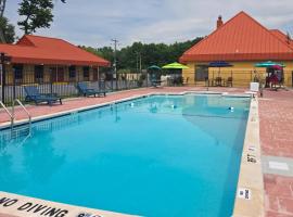 Econo Lodge Pocomoke City Hwy 13، فندق في بوكوموك سيتي