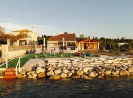 Sea Breeze Oasis (Tranquil Coastal Escape)