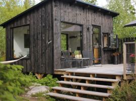토르스뷔에 위치한 호텔 Forest cabin with stunning mountain view & Sauna