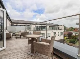Apartment 20, River View