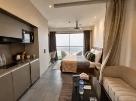 4Everstay By Kingsbury Fiesta Super Nova Ultra Premium Rooms With Balcony !!! Best Stay In Noida Sec 94