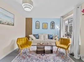 KingstonUponThames,Contractor,5BR,Sleeps8,Parking,Close to Central London