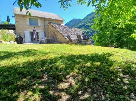 Gîte au cœur des Gorges du Tarn, hotel em Saint-Rome-de-Dolan