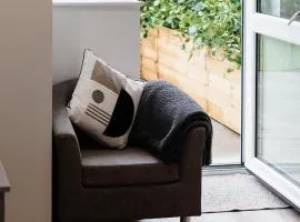 Walters 1 bed apartment for coastal walking