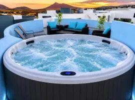 Ático de Lujo con Jacuzzi Privado en Azotea Vistas