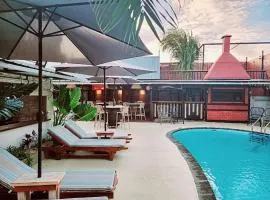 TRR3 Apt near Beach with Fine Cuisine & Pool