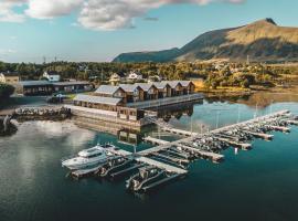 Risøyhamn Sjøhus AS, Hotel in Risøyhamn