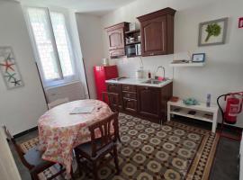 NICHOLISA Apartment, hotel u Vernazzi