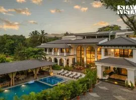 StayVista at Casa Dos Reis with Lawn & Pool