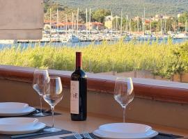 Marina Apartment – hotel w mieście Bosa Marina