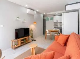 Bliss Modern 2BR City Center Stay