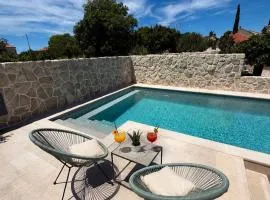 Villa Petra 2 Bedroom Apartments