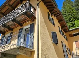 Cà ai Camoss, elegante DUPLEX 2,5 locali - centro paese