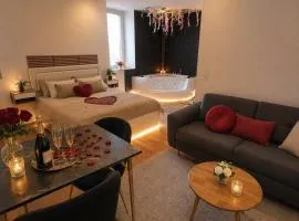 Appartement Romance Jacuzzi à 5min de la gare