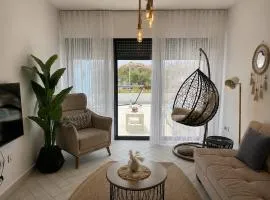 Birwaz #03 Luxury Apartment with Terrace and BBQ
