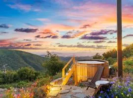 Pickleball Ranch, Cedar Hot Tub, Gorgeous Views
