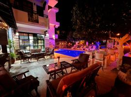 Kutberk Hotel Kemer, hotel di Kemer