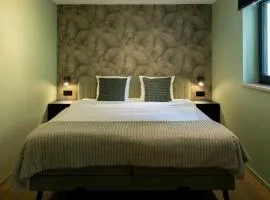 Green Heart Suites