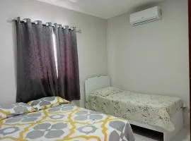 Casa espaçosa churrasqueira Wi-Fi há 2km do centro