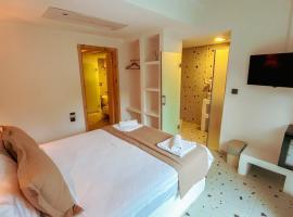 Thanos Hotel โรงแรมในมูกลา