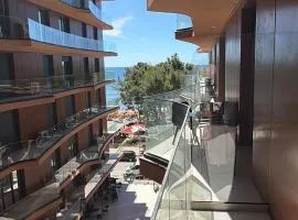 Zefi Apartment Sea View