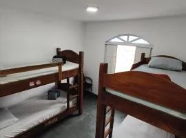 Quartos coletivos para equipe ou família