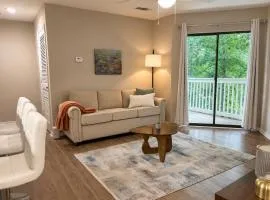 Cozy Lakeview 1BR Apt with Balcony and Pool Near Atlanta