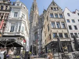 Spacious 11-person stay in Antwerp