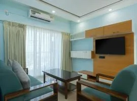 Luxury Posh 3 BR Apt Airport Take off Landing View Dr Rela Hospital 5 Mins