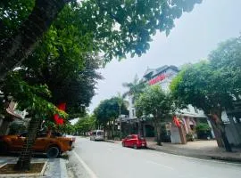 Khách sạn AMI