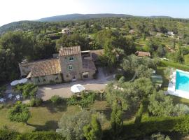 La Vieille Bastide, hotel with pools in Flayosc