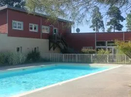 Cottage Mansart piscine tout équipé