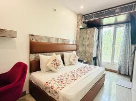 Hotel Ma ple Leaf Luxury Collection Hotel Near Jaipur Railway Station, hotel a Nova Delhi