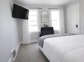Modern Luxury Retreat Near airport&Lake & DT