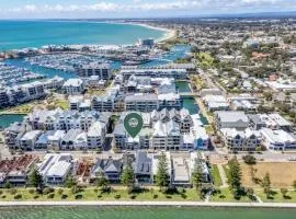 Modern Premium 1 Bedroom apartment in Dolphin Quay