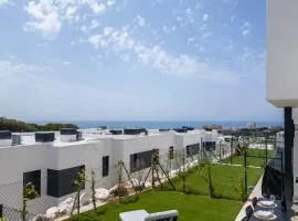 Modern 4-Bedroom Townhouse in Cala Serena Village Walk to the Beach Golf