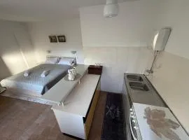 Studio Apartmani ISRA