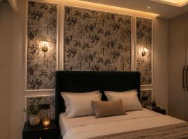 Ghaziabad में, होटल Galaxy Luxury Stay