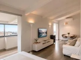 B&B Unique