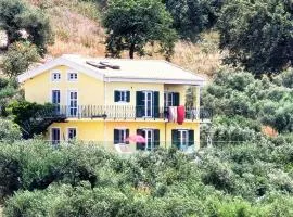 Gelbes Haus Korfu
