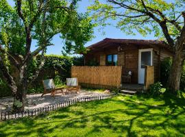 Le Chalet des Pins - La Forge De Clermont, hotell sihtkohas Clermont