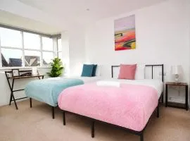 Four bed detached, off-street parking in Monkston
