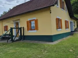 Chalet an der Sonne nahe Klopeiner See und Petzen Bergbahn