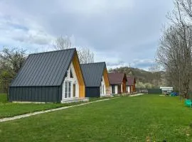 Căsuțele H - Cabane A-Frame, Ciubăr, Cheile Doftanei