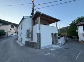 Hiša Hrastovlje - Countryside House