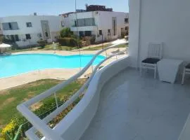 Criss Resort- Naema Bay-City Center