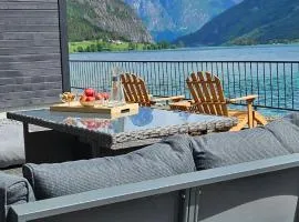 Modern lakefront apt with view - EV plug