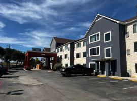 Candlewood Suites San Antonio - Fort Sam Houston by IHG, hotel in San Antonio