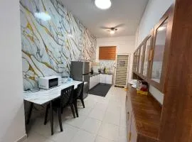 Su Hanna Homestay in Rawang near Gamuda Garden 2-8 pax